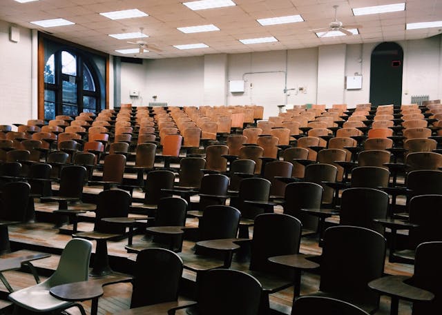 Qu'est-ce qu'une école de communication
